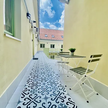 Holiday Agoston Apartments